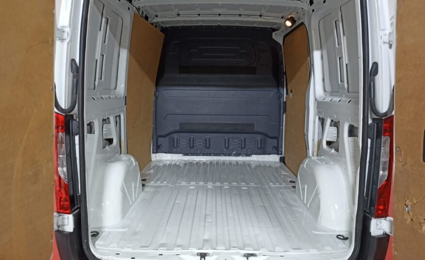 MERCEDES-BENZ Sprinter 311 CDI COMPACTO 3.5T