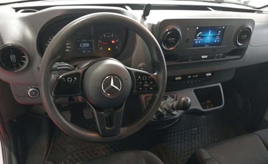 MERCEDES-BENZ Sprinter 311 CDI COMPACTO 3.5T