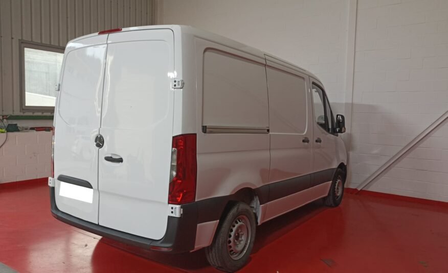 MERCEDES-BENZ Sprinter 311 CDI COMPACTO 3.5T