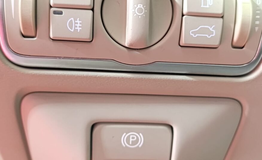 VOLVO XC60 2.0 D4 KINETIC AUTO