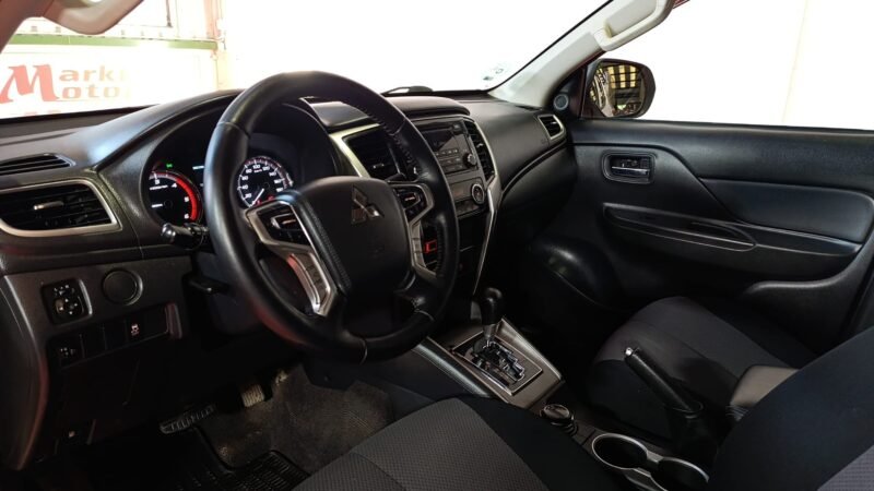 MITSUBISHI L200 DC 220 DID MPro Auto