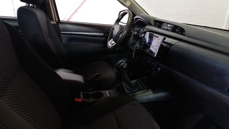 TOYOTA Hilux D4D DOBLE CABINA GX