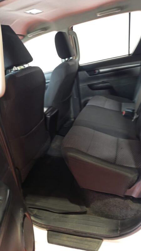 TOYOTA Hilux D4D DOBLE CABINA GX