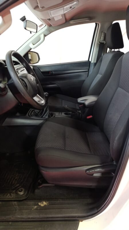 TOYOTA Hilux D4D DOBLE CABINA GX