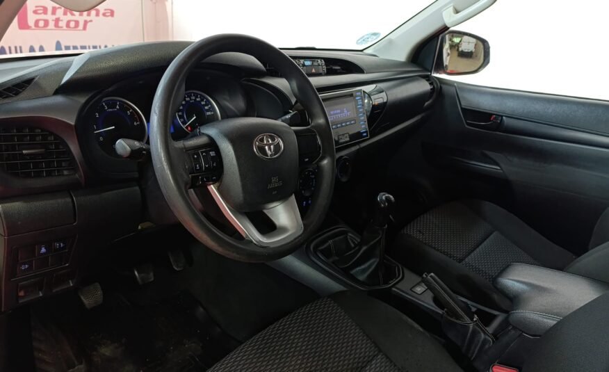 TOYOTA HILUX D4D DOBLE CABINA GX