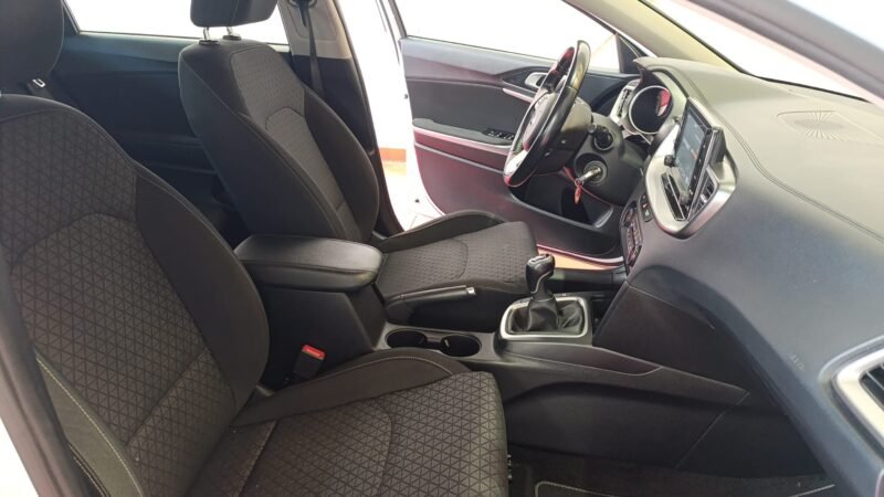 KIA CEED CRDI 136 DRIVE HIBRIDO/DIESEL