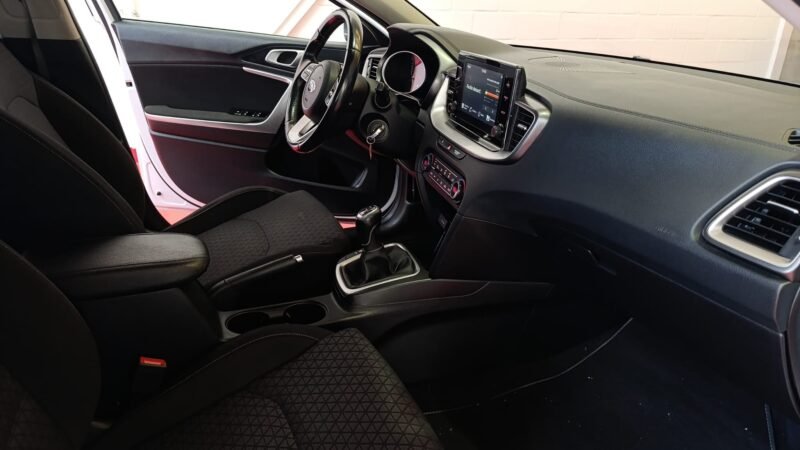KIA CEED CRDI 136 DRIVE HIBRIDO/DIESEL