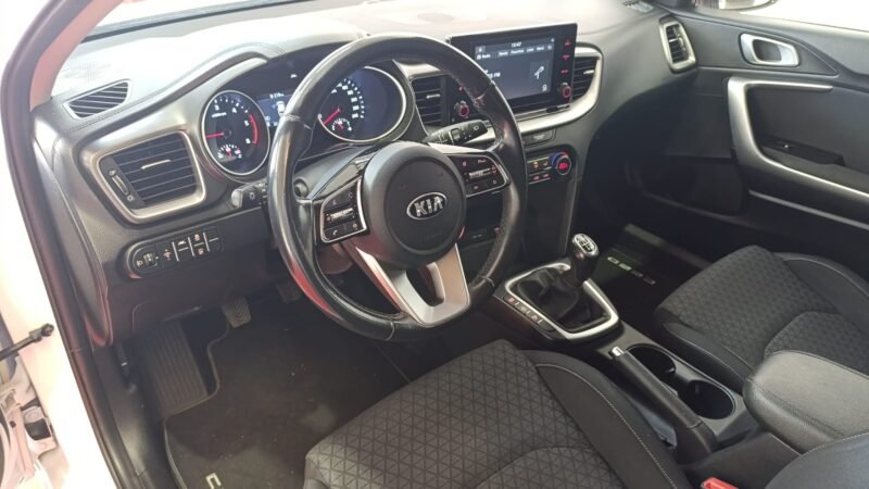 KIA CEED CRDI 136 DRIVE HIBRIDO/DIESEL
