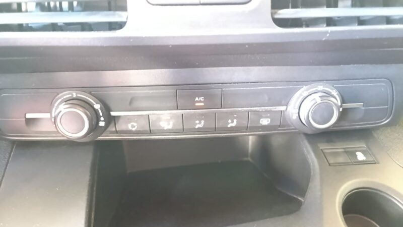 PEUGEOT RIFTER BLUE HDI 100 STANDARD