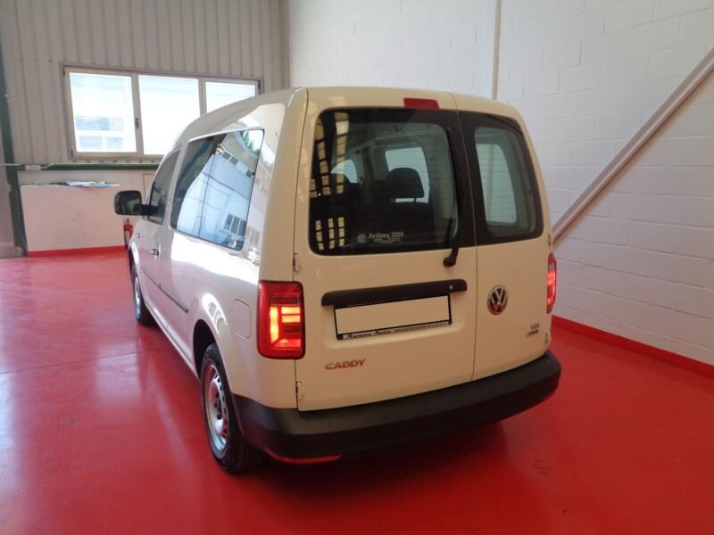 VOLKSWAGEN CADDY PROFESIONAL FURGON 2.0 75 KW 102CV