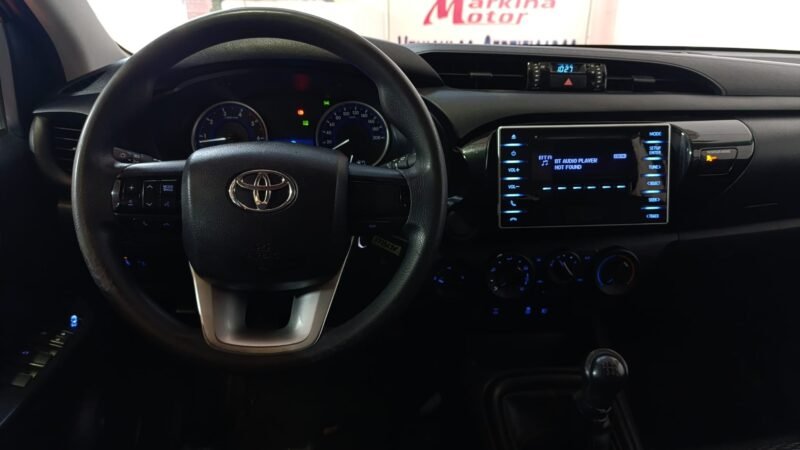 TOYOTA Hilux 2.4 D4D Cabina Doble GX 4p.