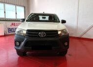 TOYOTA Hilux 2.4 D4D Cabina Doble GX 4p.