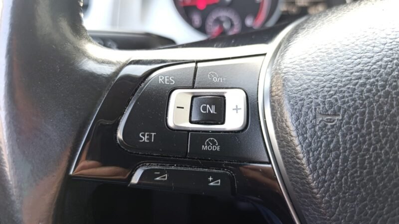 VOLKSWAGEN GOLF 1.6 TDI VII