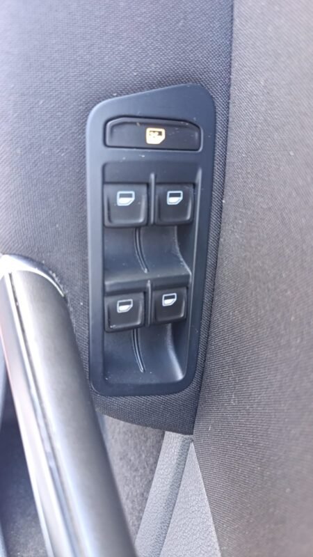 VOLKSWAGEN GOLF 1.6 TDI VII