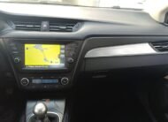 TOYOTA AVENSIS 2.0 D4D ADVANCE 5P