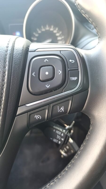 TOYOTA AVENSIS 2.0 D4D ADVANCE 5P