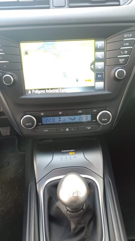 TOYOTA AVENSIS 2.0 D4D ADVANCE 5P