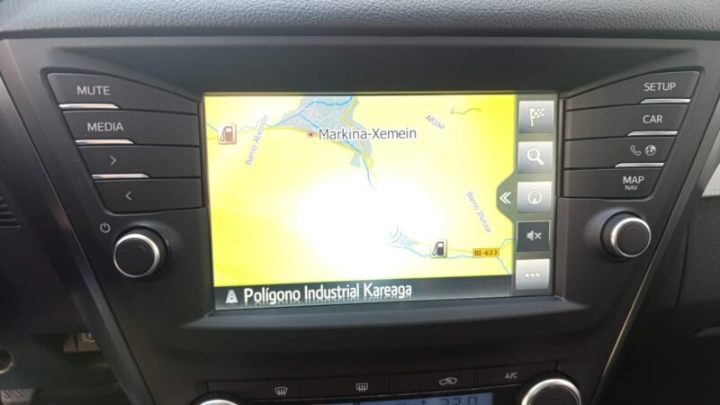 TOYOTA AVENSIS 2.0 D4D ADVANCE 5P