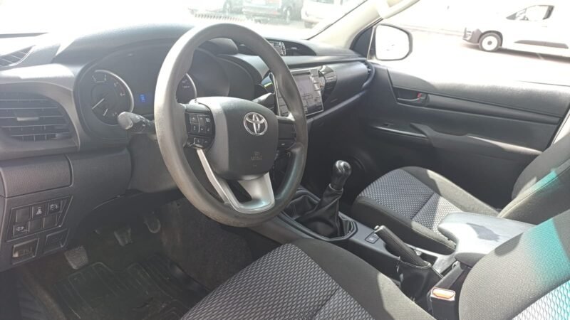 TOYOTA HILUX 2.4 D4D CABINA EXTRA GX