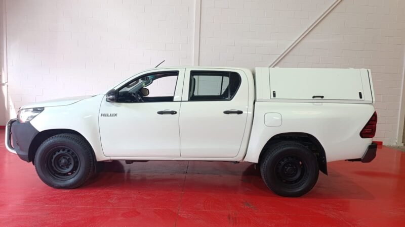 TOYOTA HILUX 2.4 D4D CABINA EXTRA GX