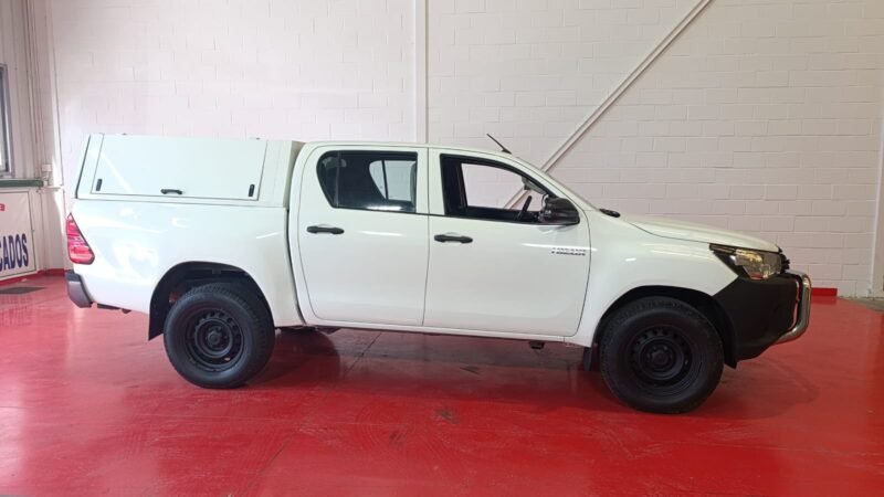 TOYOTA HILUX 2.4 D4D CABINA EXTRA GX