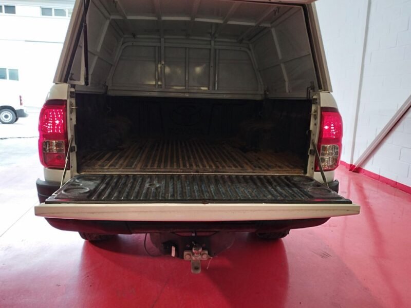 TOYOTA HILUX 2.4 D4D Cabina Doble GX 4p.