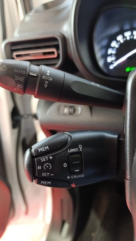 CITROEN BERLINGO Talla M BlueHDi 100 FEEL